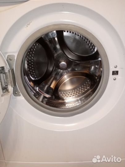 Стиральная машина Indesit wisl82