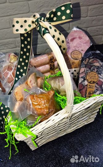 С'едобные наборы из домашней колбасы