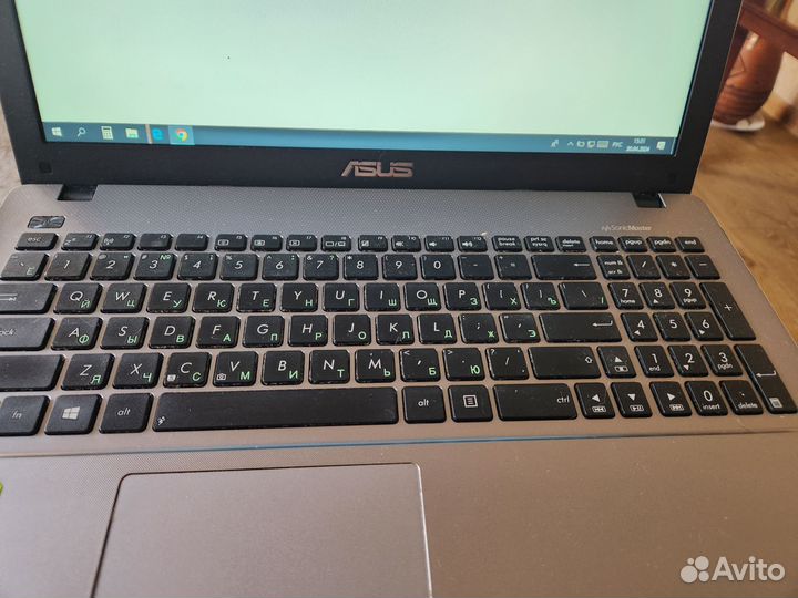 Ноутбук asus