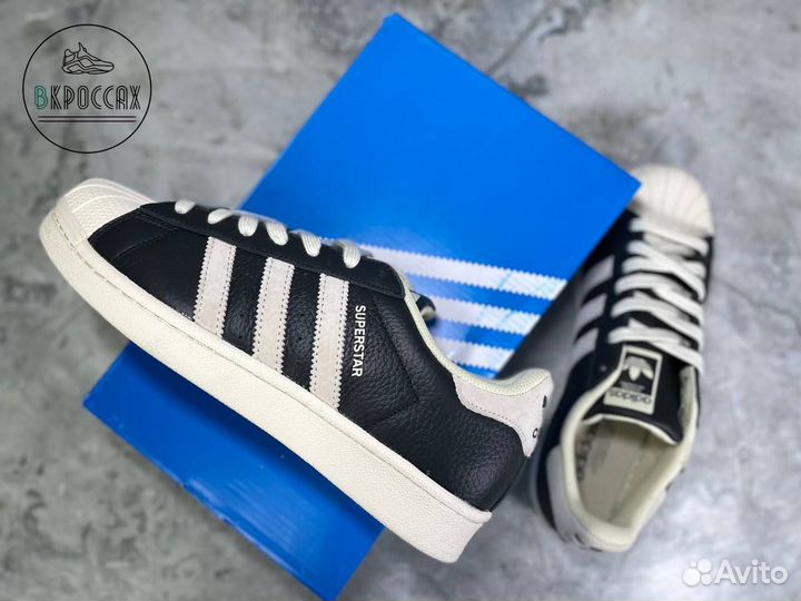 Adidas Superstar