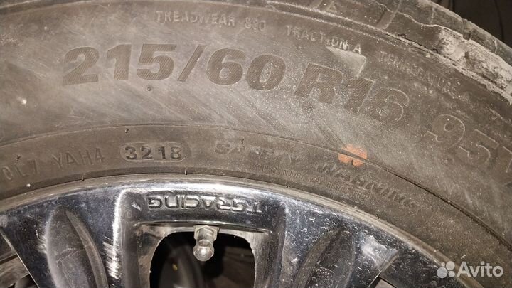 Kumho Ecsta HS51 215/60 R16 95V