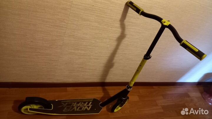 Самокат новатрек