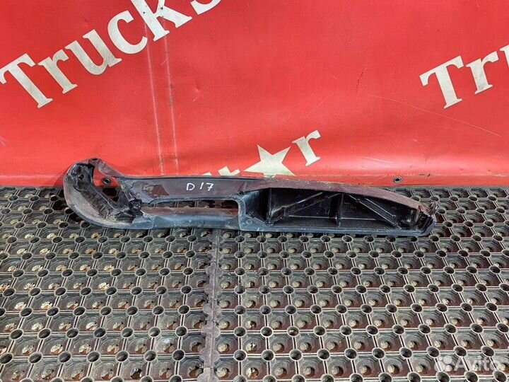 Ручка двери внутренняя левая Daf XF105, Daf XF95