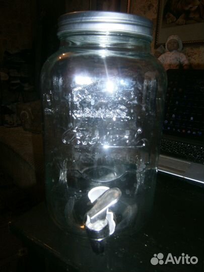 Банка с кранчиком