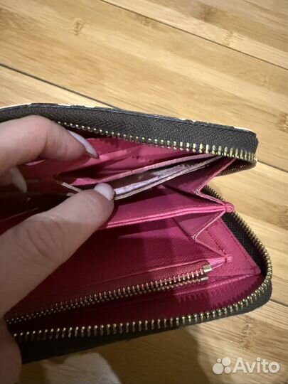 Luis vuitton кошелек
