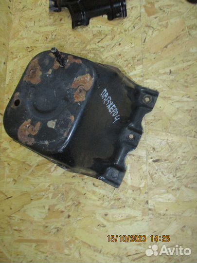 Кронштейн запасного колеса Митсубиси Паджеро 4