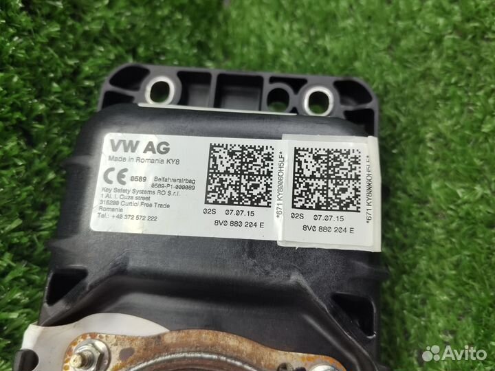 Подушка безопасности пассажира 8V0880204E Audi A3