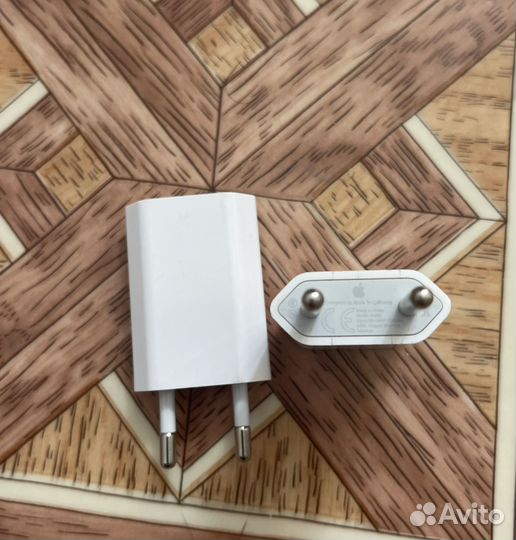 Блок для зарядки iPhone