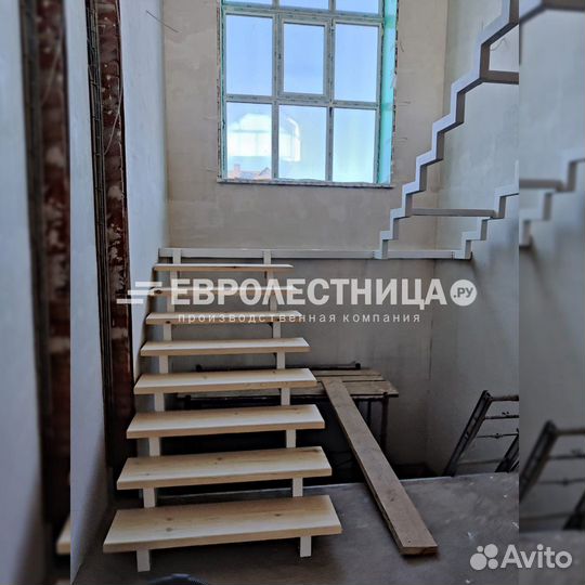 Лестница на второй этаж