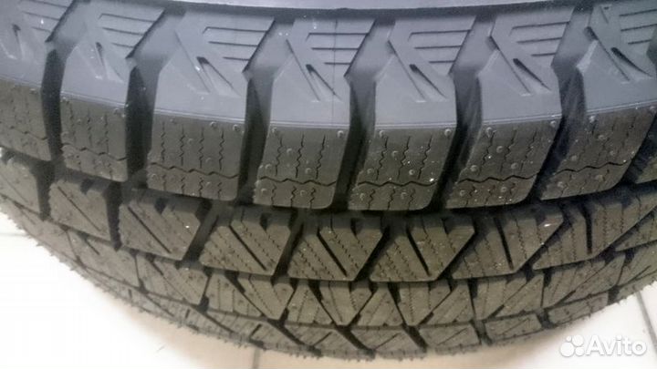 Bridgestone Blizzak DM-V3 225/65 R18 103S