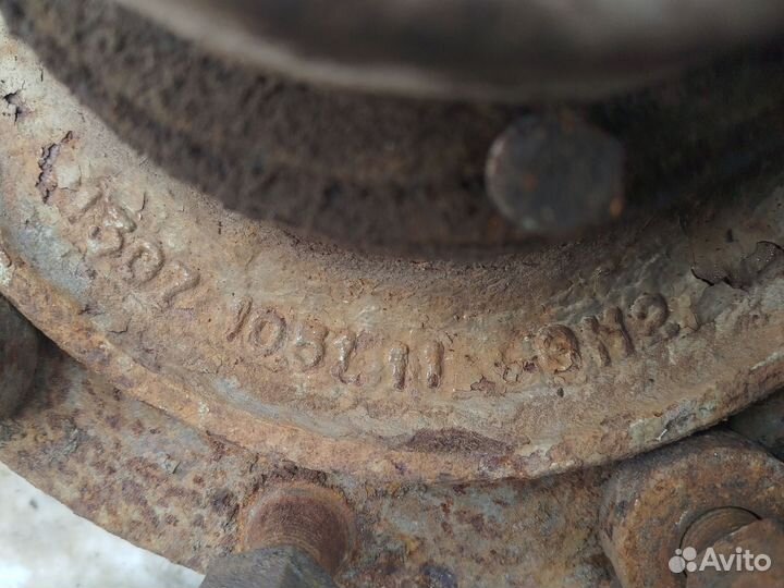 1307105111 ступица