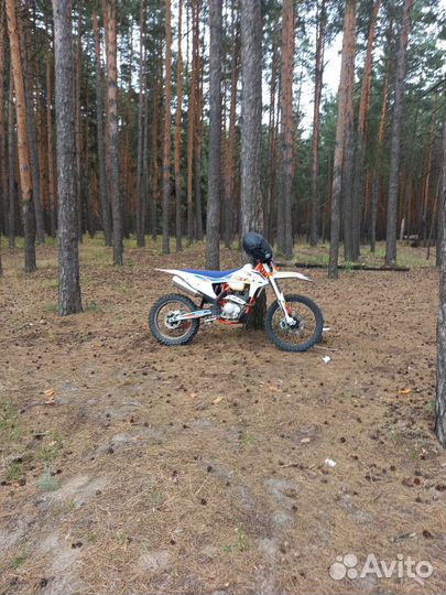 Мотоцикл эндуро