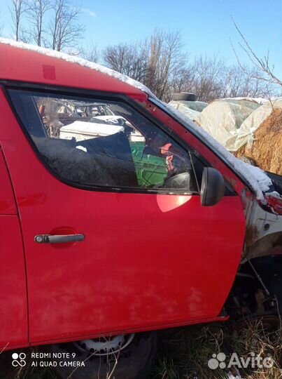 Дверь правая передняя skoda roomster