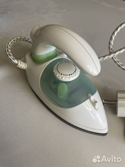 Утюг дорожный новый