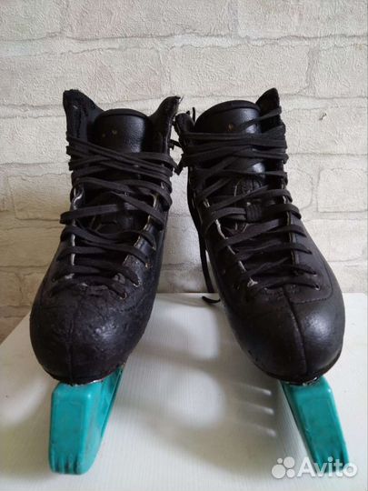 Коньки фигурные