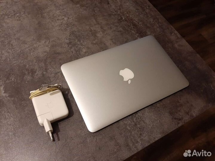 Apple MacBook Air 11