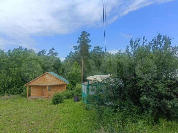 Дом 24 м² на участке 10 сот.