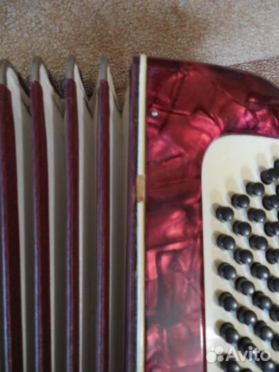 Продам кнопочный аккордеон Weltmeister 3/4