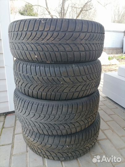 Bridgestone Ice Cruiser 7000 205/55 R16
