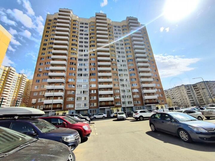 Комната 6 м² в 3-к., 1/19 эт.