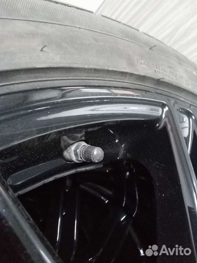 R21 Sunfull SF-888 295/35, PCD 5x130 DIA 71.6