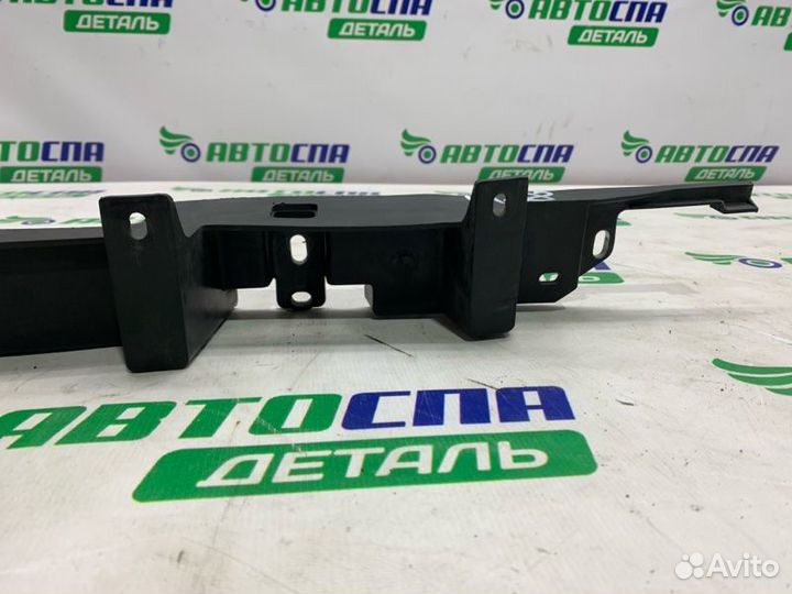 Накладка замка капота передняя Opel Astra J