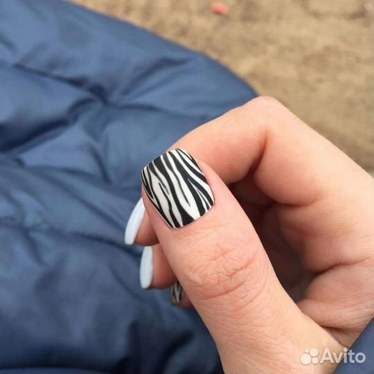 Маникюр, покрытие гель-лаком, выравнивание