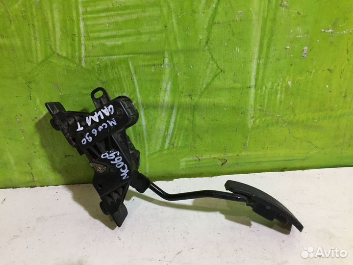 Педаль газа Mitsubishi Pajero 4, Lancer, Galant