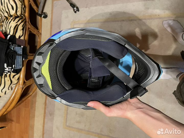 Кроссовый шлем Hizer