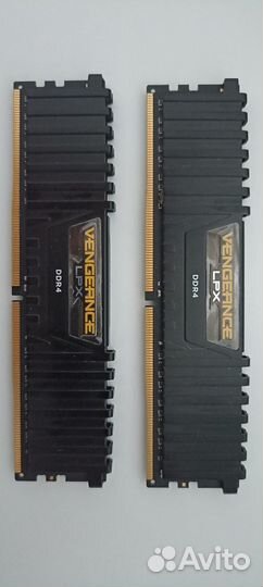 Оперативная память Corsair Vengeance LPX 16 гб