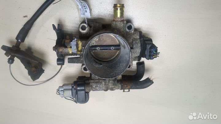 Заслонка дроссельная Toyota Matrix, 2003