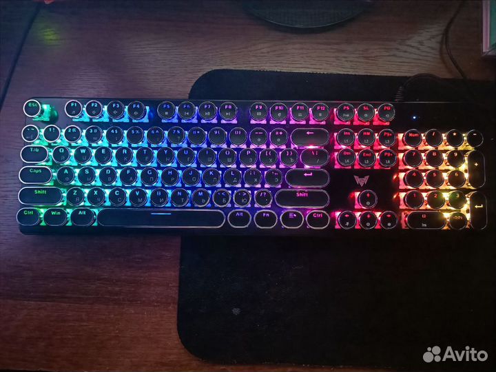 Клавиатура проводная crown cmgk-903 CM000003335