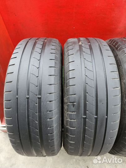 Goodyear EfficientGrip 195/60 R16