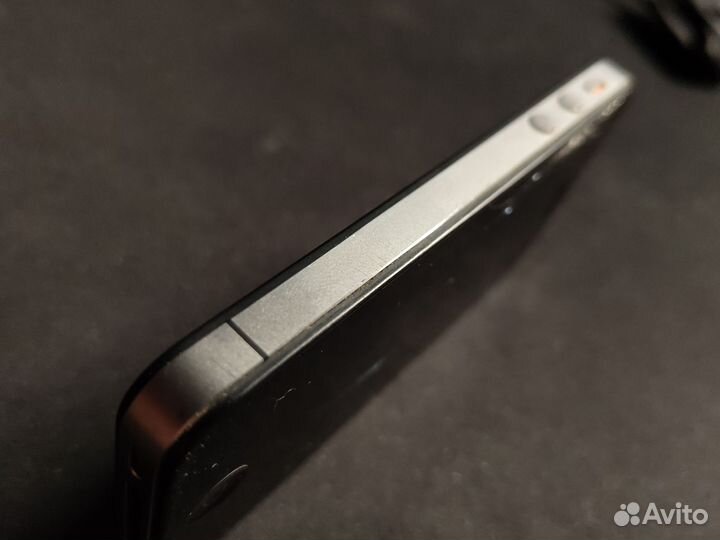 iPhone 4S, 16 ГБ