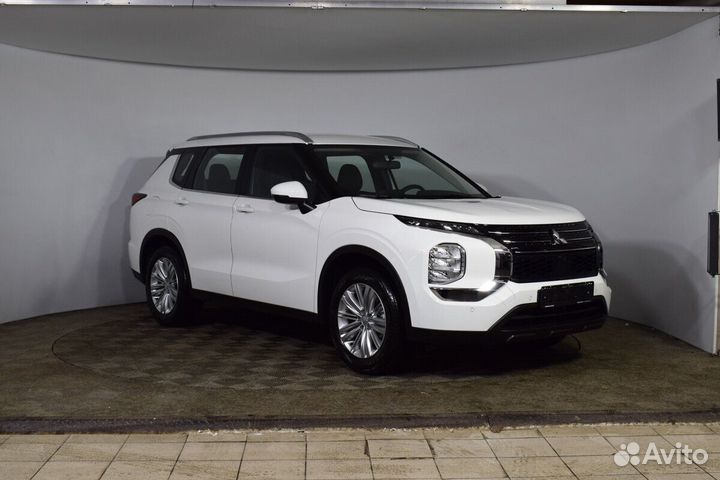 Mitsubishi Outlander 1.5 CVT, 2023