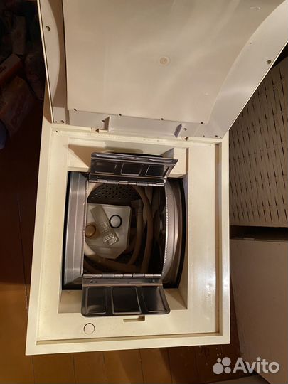 Стиральная машина с вертикальной загрузкой