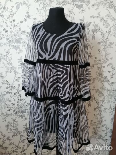 Платье праздничное