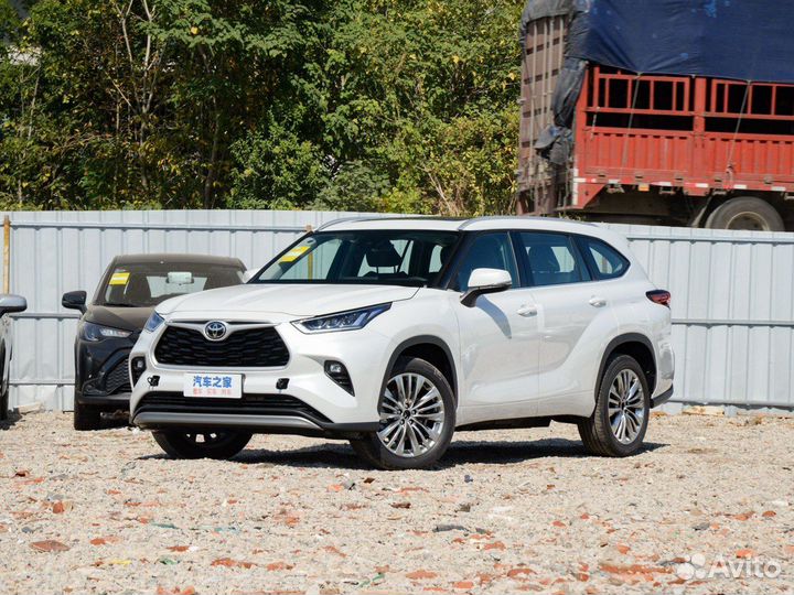Toyota Highlander 2.5 AT, 2024, 14 км