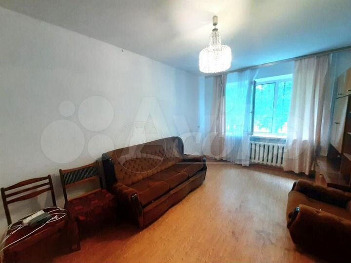 2-к. квартира, 52 м², 1/9 эт.