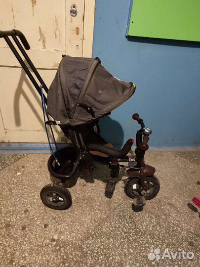 Трехколесный велосипед