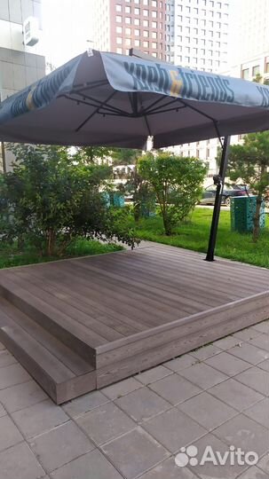 Зонт на центральной опоре с брендированием