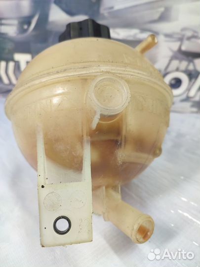 Расширительный бачок Peugeot 307