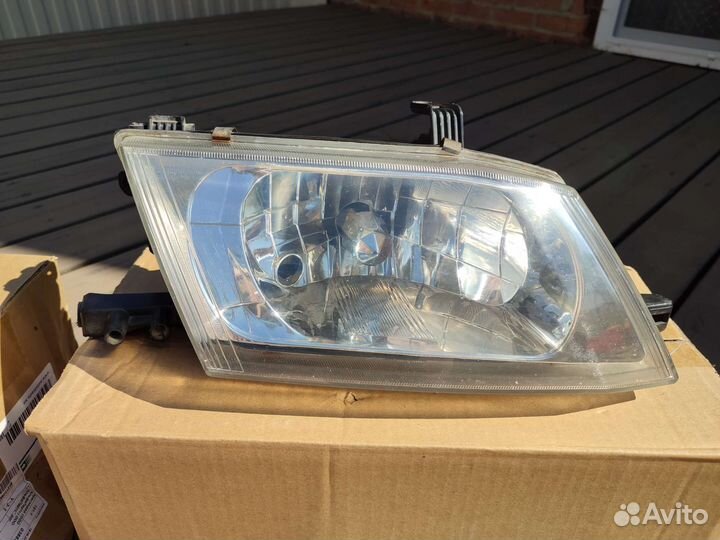 Фары Ниссан Ad Y11 цена за пару