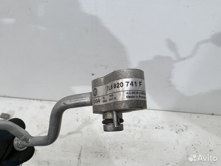 Трубка кондиционера на Volkswagen Touareg