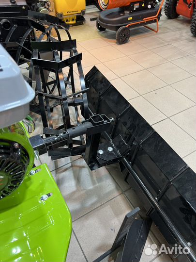 Мотоблок бензиновый Honda + Отвал для снега