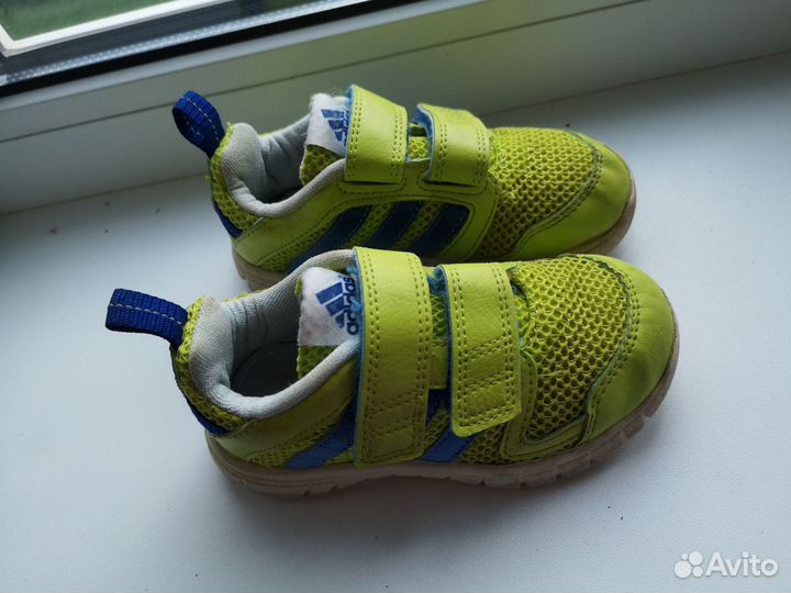 Кроссовки Adidas 24