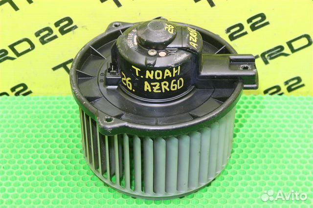 Мотор печки Toyota Noah AZR60 1AZ-FSE