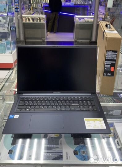 Новый Asus vivobook 17