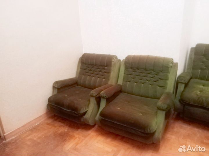 Диван и 2 кресла б/у