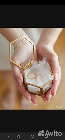 Прозрачная шкатулка для свадебных колец